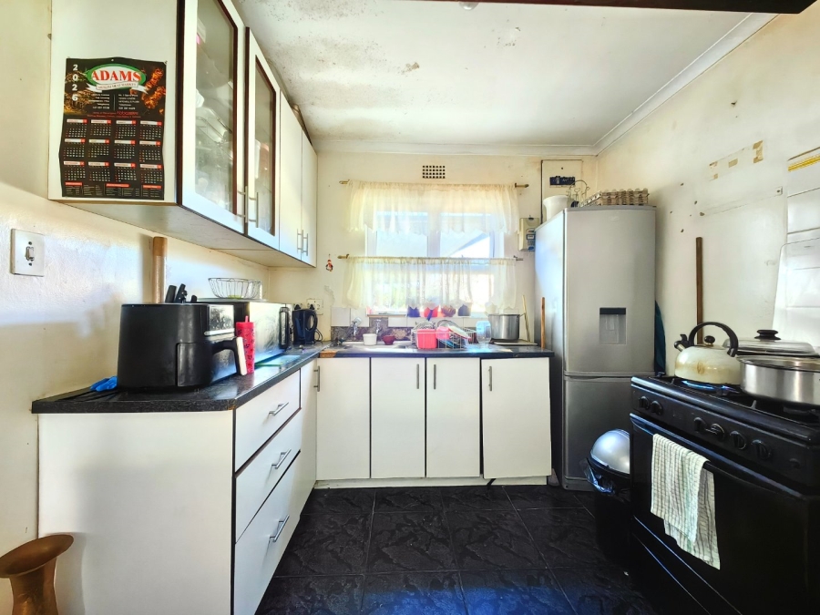 5 Bedroom Property for Sale in Beacon Valley Western Cape